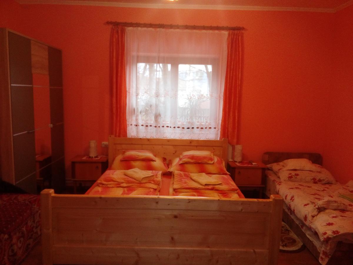 Hotel Csergo Ildiko Vendeghaz Lăzarea Exterior foto